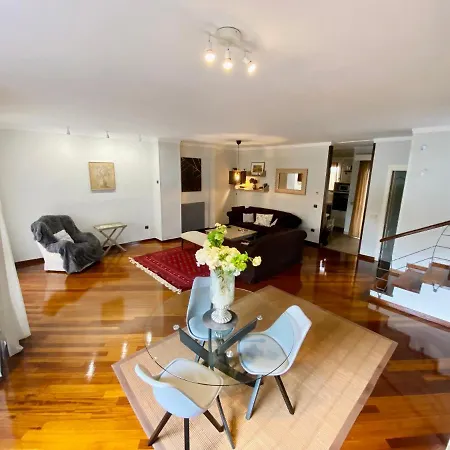 2&2 Two Floor With Two Bedrooms Ensuite Near To Act College Villa *